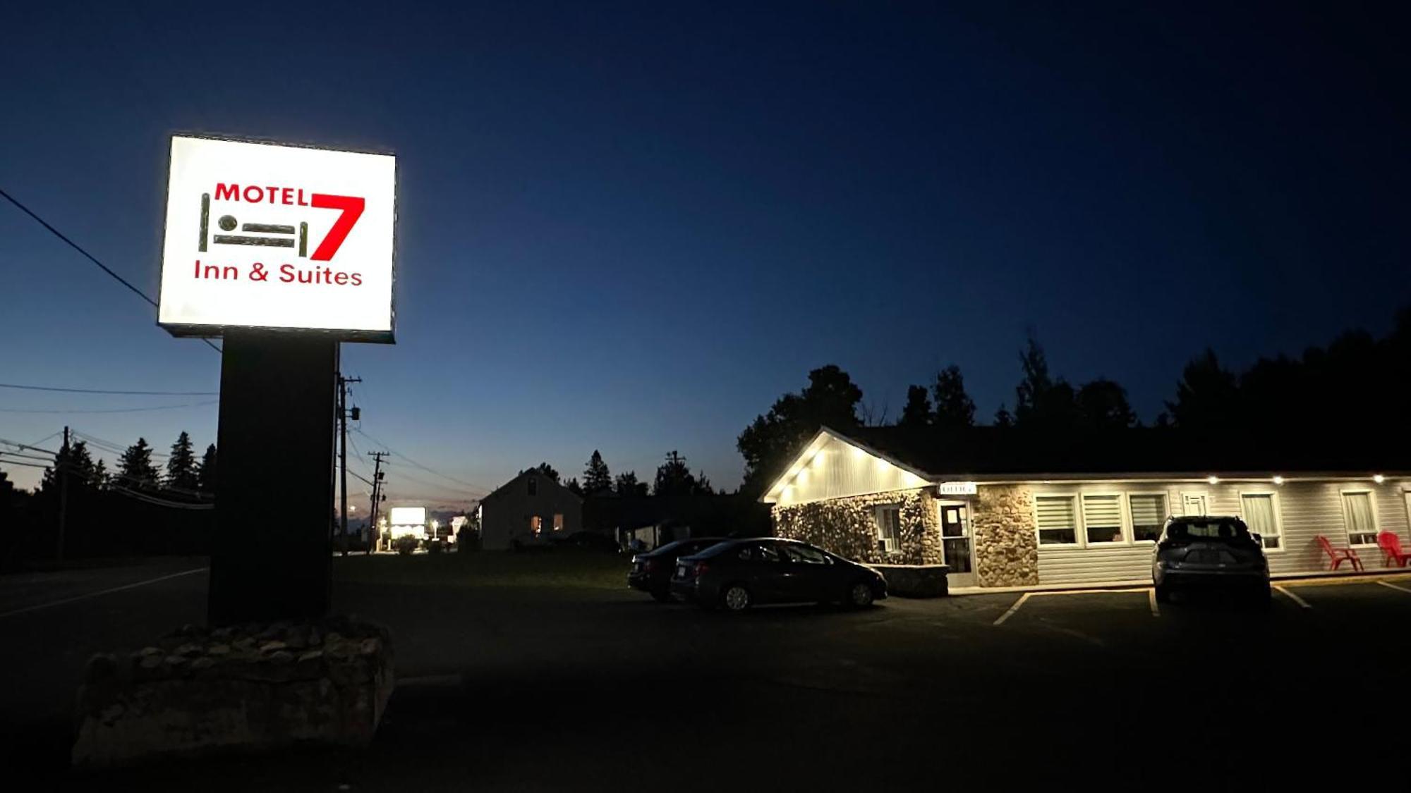 Motel 7 Inn & Suites Beresford Exterior photo